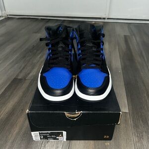 Jordan 1 Mid black and blue